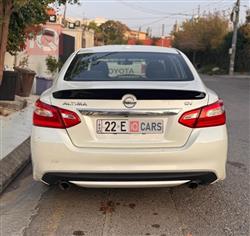 نيسان ألتيما